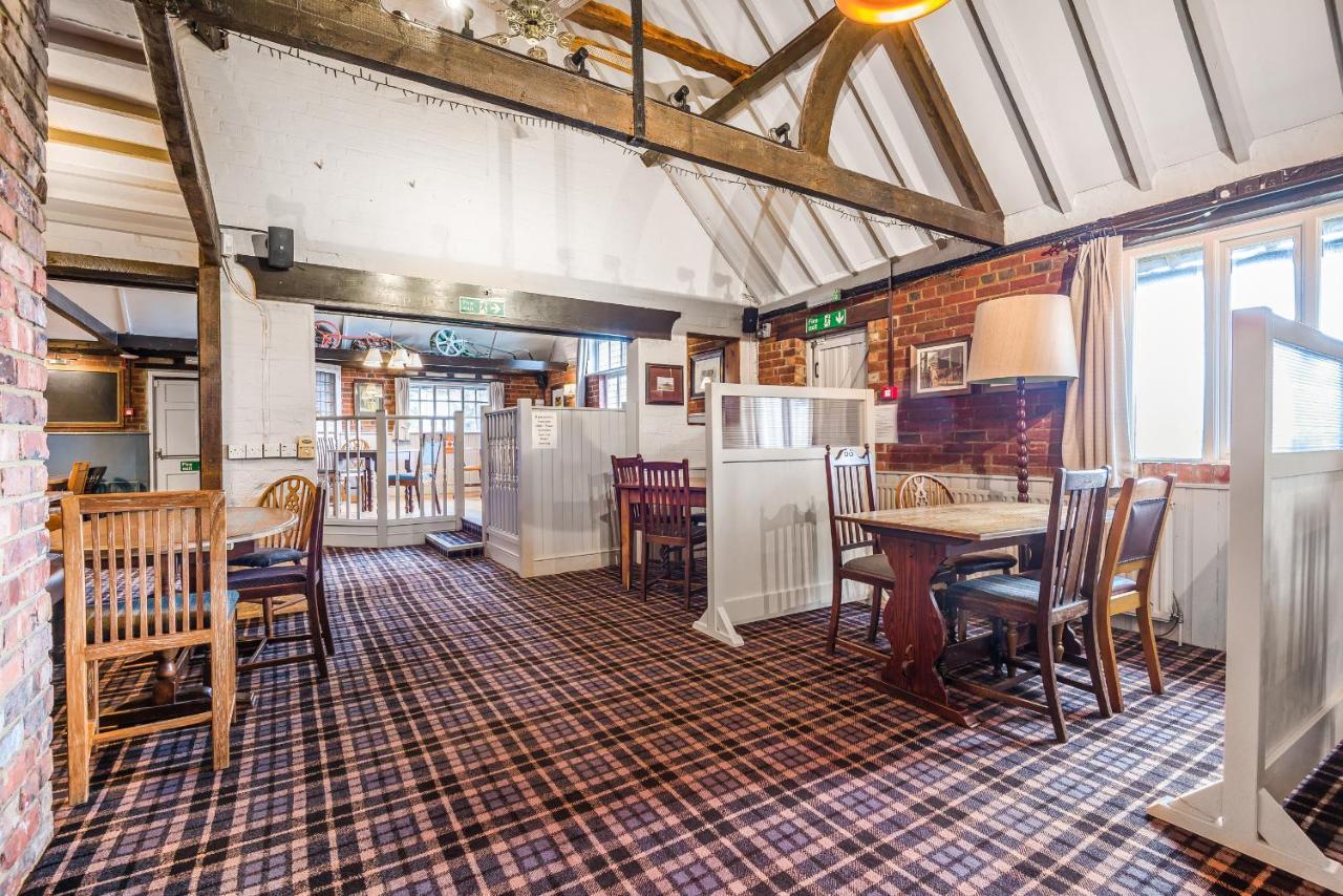 Bed and Breakfast The Walhampton Arms Lymington Exterior foto