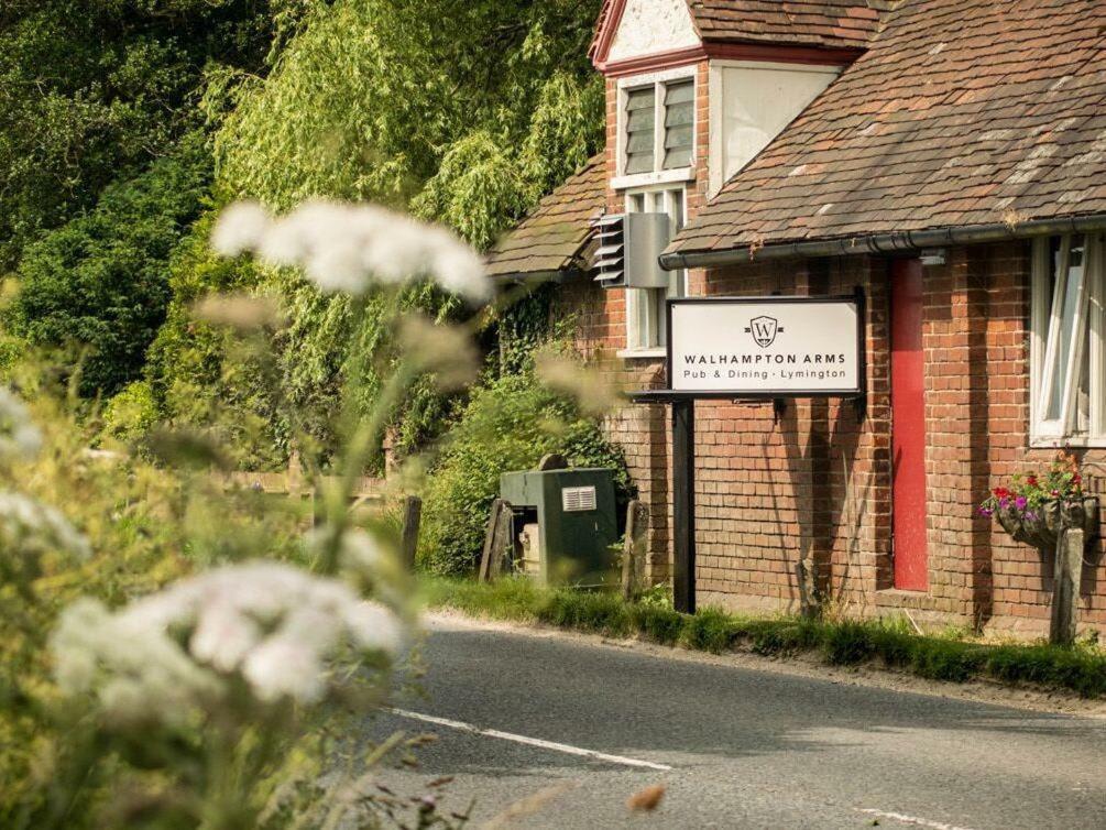 Bed and Breakfast The Walhampton Arms Lymington Exterior foto